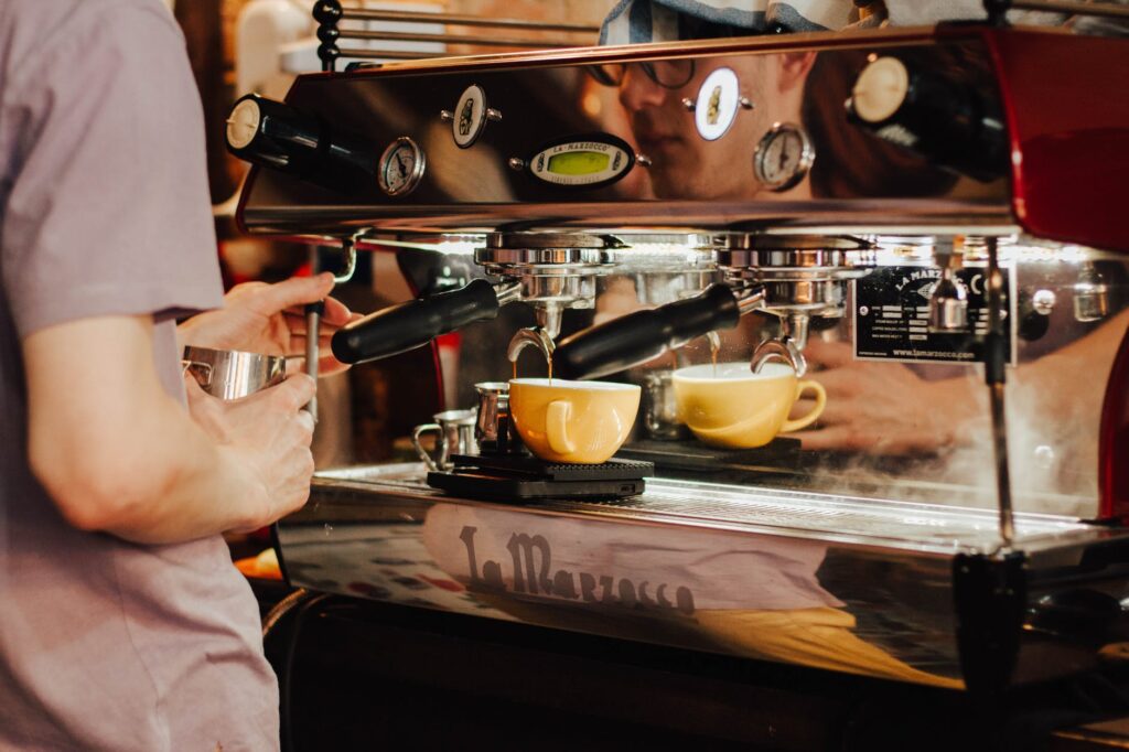 Urządzenia i akcesoria kuchenne do kawiarni – TOP 5